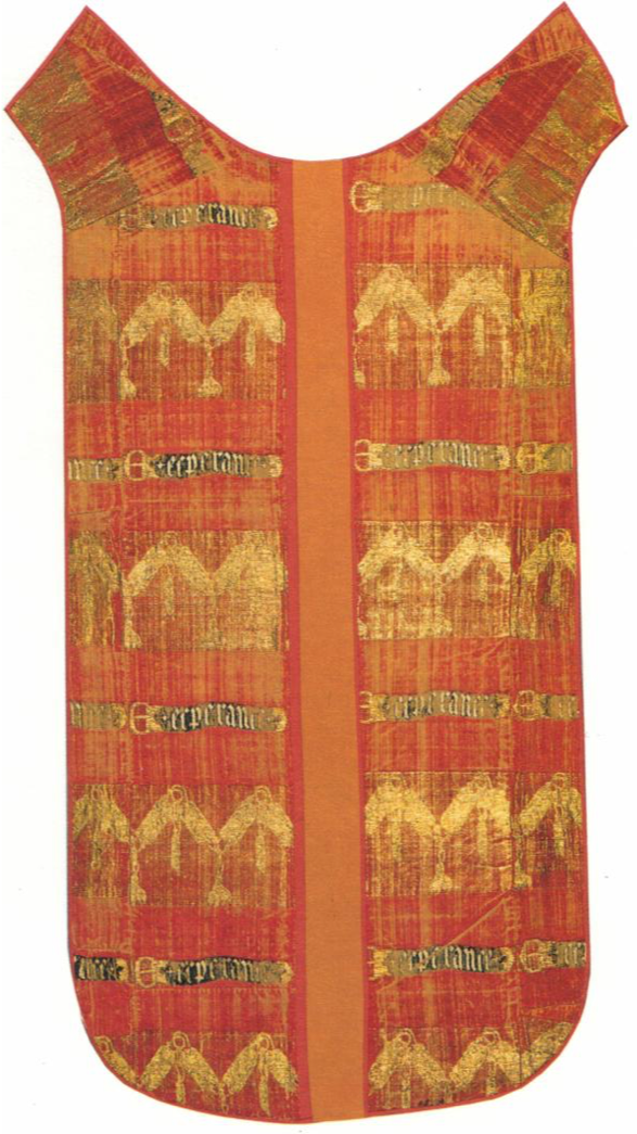 Chape r&eacute;alis&eacute;e avec des &eacute;toffes broch&eacute;es aux devises de la cosse de gen&ecirc;t et de la Ceinture Esp&eacute;rance de Louis II de Bourbon. Lyon, mus&eacute;e des textiles.&nbsp;